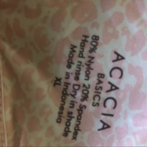 Acacia awapui top in snakeskin - Picture 2 of 2